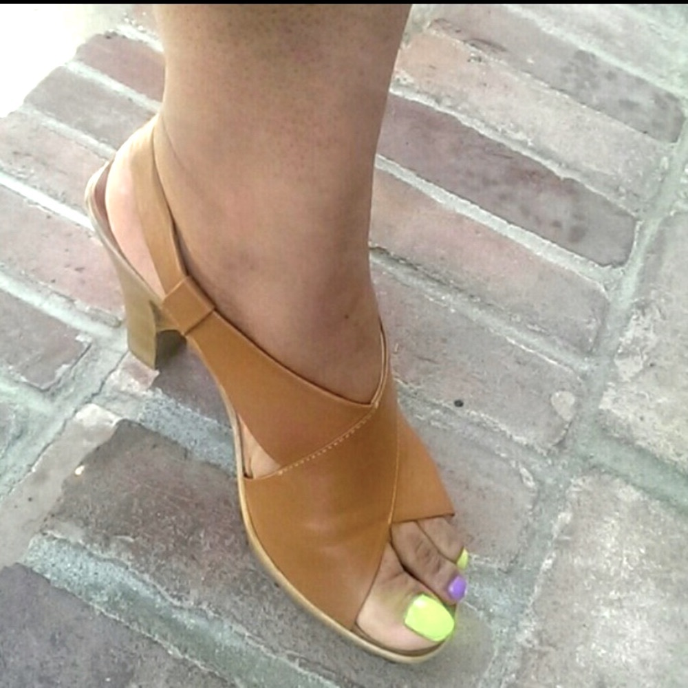🔥HP! Honey Leather Sandals - Picture 1 of 4